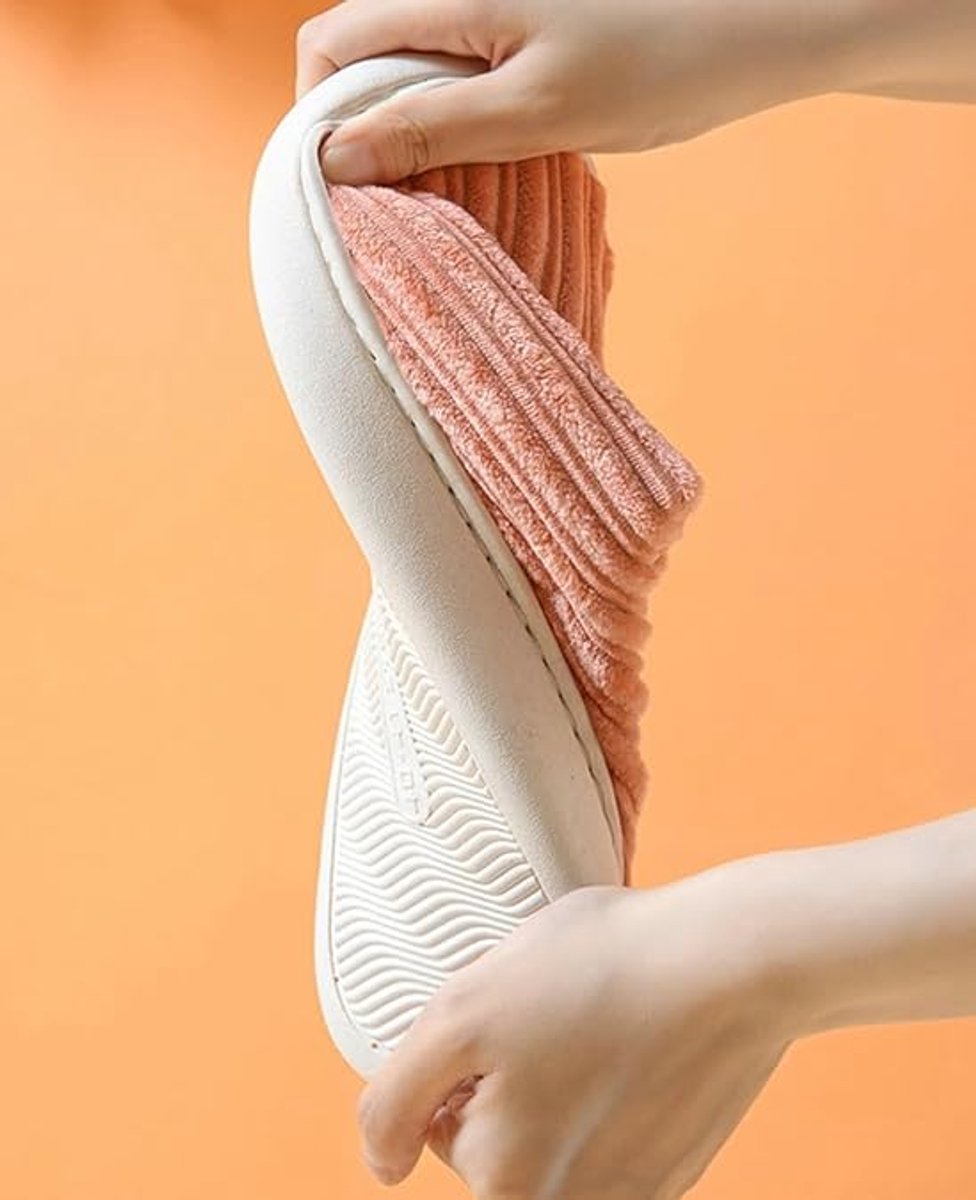 Slippers - 2 Pieces - women's slippers - men's slippers - House shoes - Grey men's slippers size 43-44 - Pink women's slippers size 39-40 - Couples - Nice and soft - Comfeet - Non-slip - Unisex - for autumn and winter - Pink and Grey