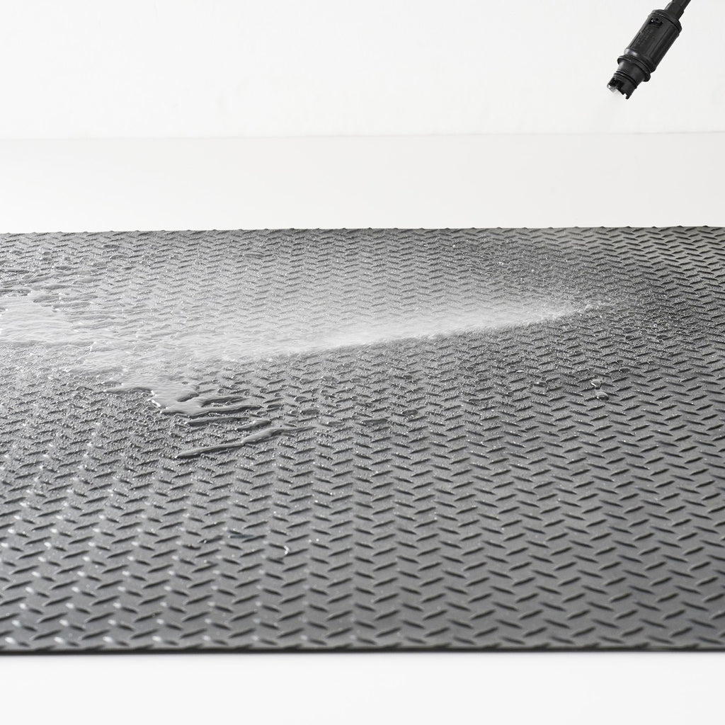 Diamond-Plate Rubber Flooring Roll, 3 mm x 4 ft x 15 ft Garage Floor Mat, SBR Rubber Garage Flooring Roll, Easy to Clean, Diamond Plate Rubber Mat for Under Cars, Garage Industry Gym, Black